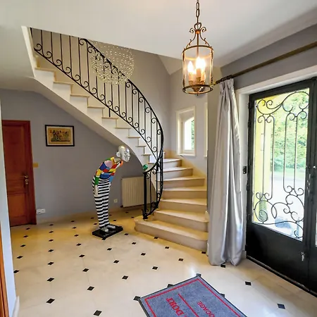 فندق مبيت وإفطار La Fontaine Dort